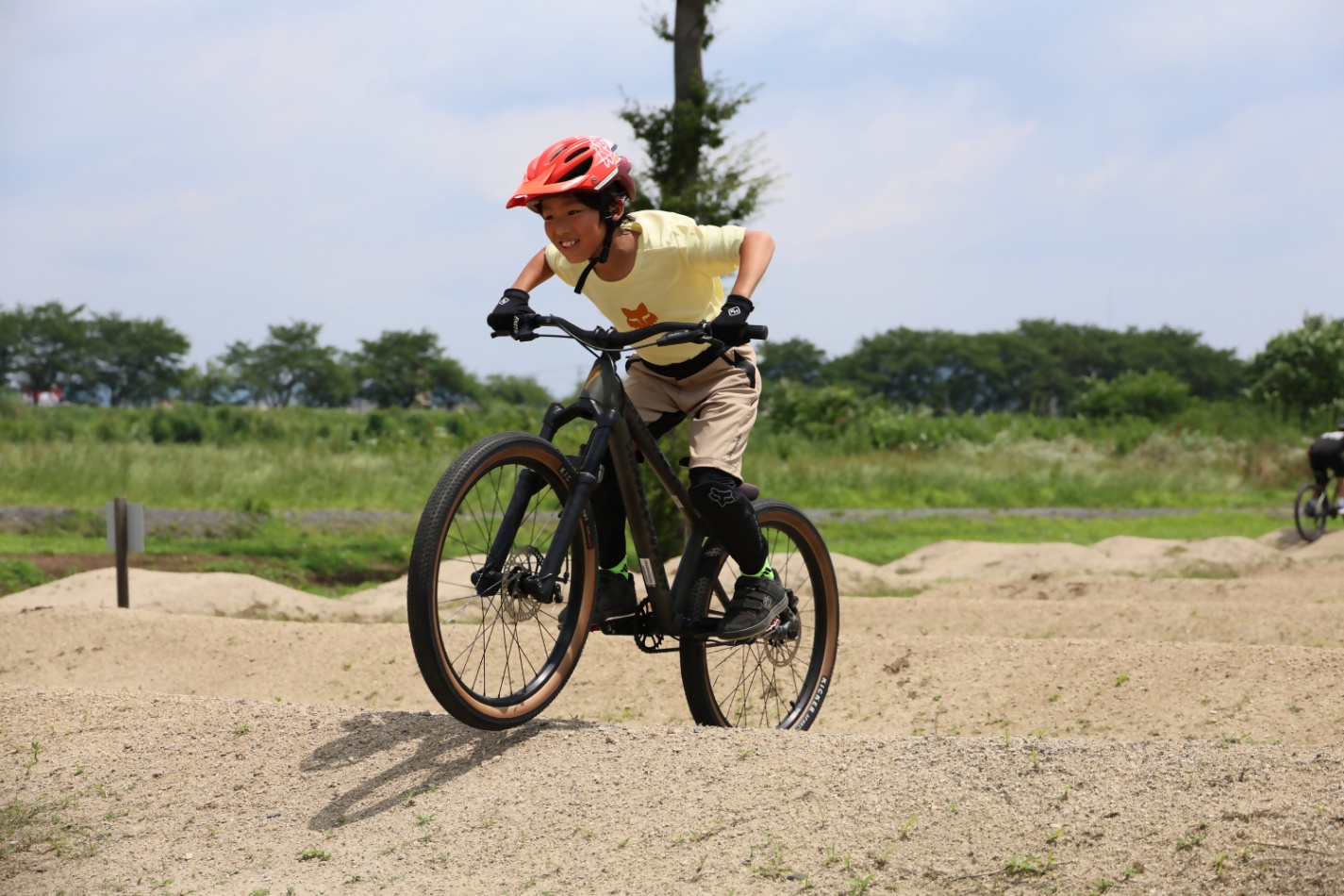 ジュニアMTB マウンテンバイクコースデビューに こども達の冒険心が 