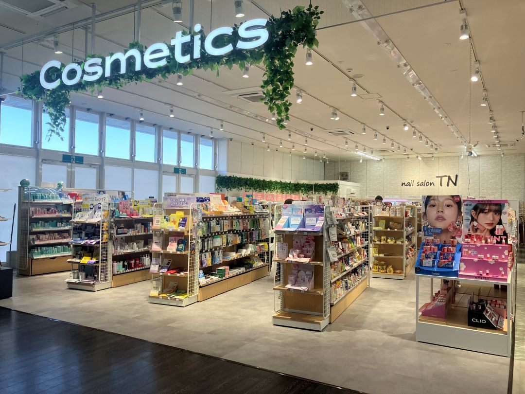 岡書イーストモール店のコスメコーナーを探検！ 韓国コスメなど充実の
