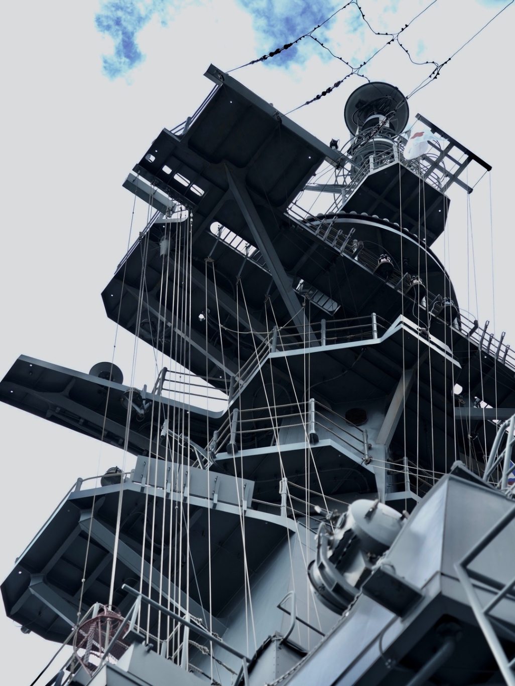 巨大護衛艦「いせ」が十勝港に！ 圧巻の全長197メートル - Chai Cross